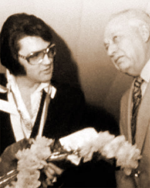 Elvis and Roanoke, Virginia, mayor Roy L. Webber (1972)